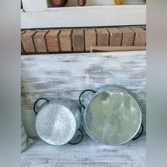 Black & White Buffalo Check Round Trays Set of 2 - Picture 11 of 13